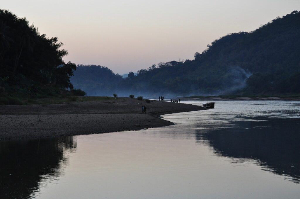 asia, mekong river, luang prabang-3455340.jpg